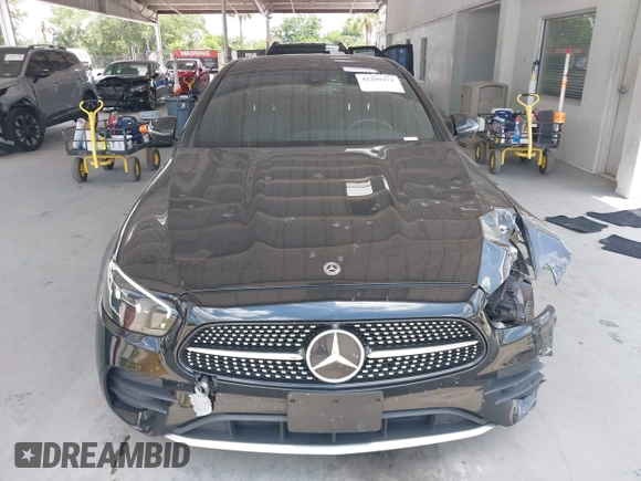 2021 Mercedes-Benz E 350 z VIN W1KZF8EB8MA873550, wystawiony jako IAAI lot #42299371 z przebiegiem 62 734 mil mil oraz . Historia ofert i sprzedaży dostępna na DreamBid. Obrazek 12.