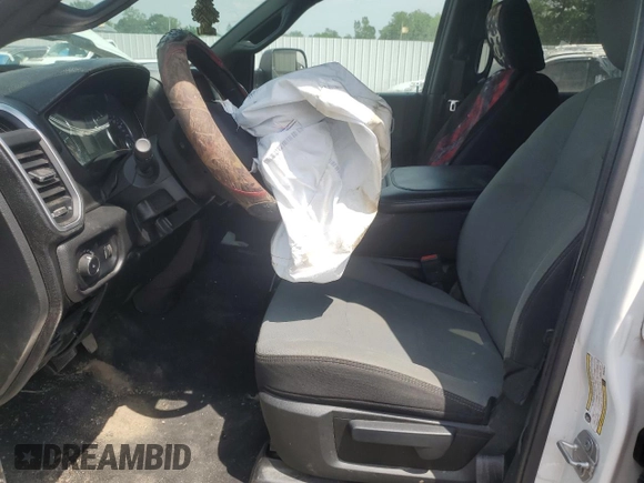 2021 Ram 2500 Big Horn z VIN 3C6UR5DL3MG653357, wystawiony jako Copart lot #64744105 z przebiegiem 79 851 mil mil oraz Szkoda całkowita • Salvage title. Historia ofert i sprzedaży dostępna na DreamBid. Obrazek 7.