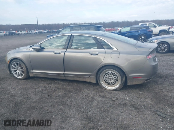 2015 Lincoln MKZ with VIN 3LN6L2J98FR620089, listed as a IAAI auction lot 41805555 with Not provided miles and . Bid and sale history available at DreamBid. Image 13.