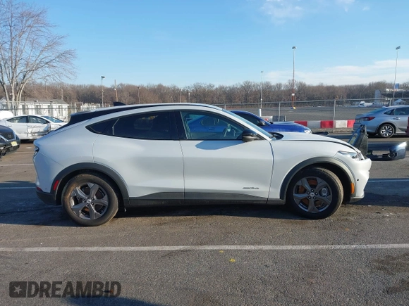 2023 Ford Mustang Mach-E Select с VIN 3FMTK1SS2PMA14383, выставлен на аукционе IAAI как лот 41294109 с пробегом 18 346 миль миль и . История ставок и продаж доступна на DreamBid. Изображение 13.