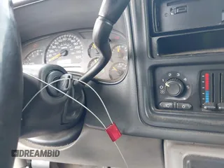 2005 Chevrolet Tahoe LT z VIN 1GNEC13T15J198864, wystawiony jako IAAI lot #42306809 z przebiegiem 317 907 mil mil oraz . Historia ofert i sprzedaży dostępna na DreamBid. Obrazek 11.