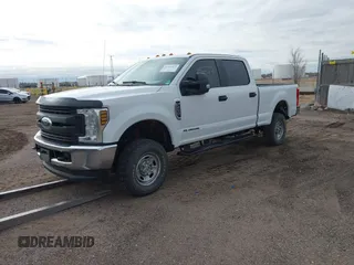 2018 Ford Super Duty F-250 SRW XL with VIN 1FT7W2BTXJEB32087, listed as a IAAI auction lot 41947573 with 188,909 mi miles. Bid and sale history available at carsss.com. Image 2.