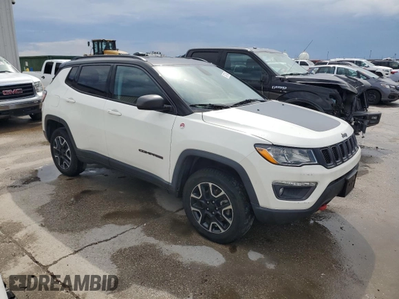 2019 Jeep Compass Trailhawk z VIN 3C4NJDDB5KT799401, wystawiony jako Copart lot #54770485 z przebiegiem 87 640 mil mil oraz Nie do naprawy • Non repairable. Historia ofert i sprzedaży dostępna na DreamBid. Obrazek 4.