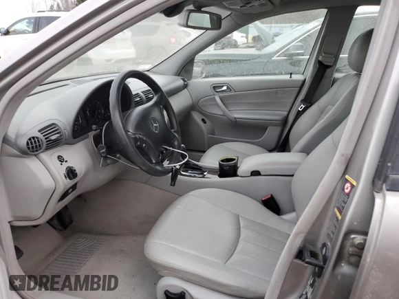 2005 Mercedes-Benz C 240 with VIN WDBRF81J75F611609, listed as a Copart auction lot 87253094 with 242,416 mi miles and Clean Title. Bid and sale history available at DreamBid. Image 7.