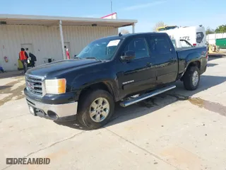 2013 GMC Sierra 1500 SLT with VIN 3GTP2WE71DG146605, listed as a IAAI auction lot 41334159 with 224,640 mi miles. Bid and sale history available at carsss.com. Image 2.