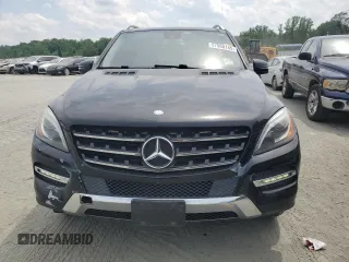 2014 Mercedes-Benz M 350 z VIN 4JGDA2EB7EA353868, wystawiony jako Copart lot #57968145 z przebiegiem 137 071 mil mil oraz Tytuł czysty. Historia ofert i sprzedaży dostępna na DreamBid. Obrazek 5.