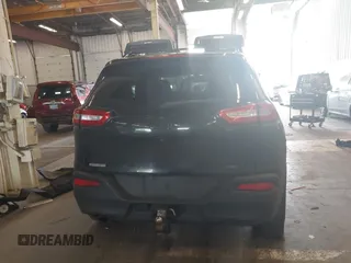 2016 Jeep Cherokee Latitude with VIN 1C4PJMCB2GW197454, listed as a IAAI auction lot 42289019 with 101,895 mi miles and . Bid and sale history available at DreamBid. Image 16.