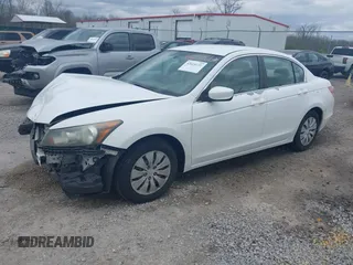 2010 Honda Accord LX z VIN 1HGCP2F38AA190312, wystawiony jako IAAI lot #42026131 z przebiegiem 143 679 mil mil oraz . Historia ofert i sprzedaży dostępna na DreamBid. Obrazek 2.