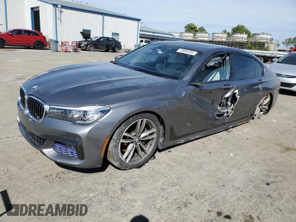 2018 BMW 7 Series 740e xDrive iPerformance with VIN WBA7J2C54JG938233, listed as a Copart auction lot 72694354 with 83,122 mi miles and Salvage Title. Bid and sale history available at carsss.com. Image 1.