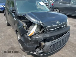 2015 Kia Soul z VIN KNDJN2A26F7212967, wystawiony jako IAAI lot #42370638 z przebiegiem 131 821 mil mil oraz . Historia ofert i sprzedaży dostępna na DreamBid. Obrazek 6.