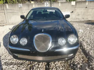 2000 Jaguar S-Type V8 z VIN SAJDA01D4YGL61655, wystawiony jako Copart lot #85873054 z przebiegiem 85 239 mil mil oraz Nie do naprawy • Non repairable. Historia ofert i sprzedaży dostępna na DreamBid. Obrazek 5.