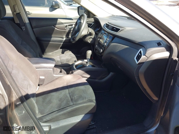 2015 Nissan Rogue S with VIN KNMAT2MT3FP560106, listed as a IAAI auction lot 41977481 with 125,995 mi miles. Bid and sale history available at carsss.com. Image 5.