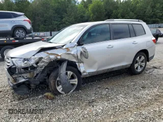2013 Toyota Highlander Limited with VIN 5TDYK3EH9DS101392, listed as a Copart auction lot 61488665 with 204,429 mi miles and Salvage title. Bid and sale history available at DreamBid. Image 1.