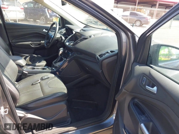2013 Ford Escape Titanium with VIN 1FMCU0J9XDUC16155, listed as a IAAI auction lot 42373566 with 132,608 mi miles and . Bid and sale history available at DreamBid. Image 5.