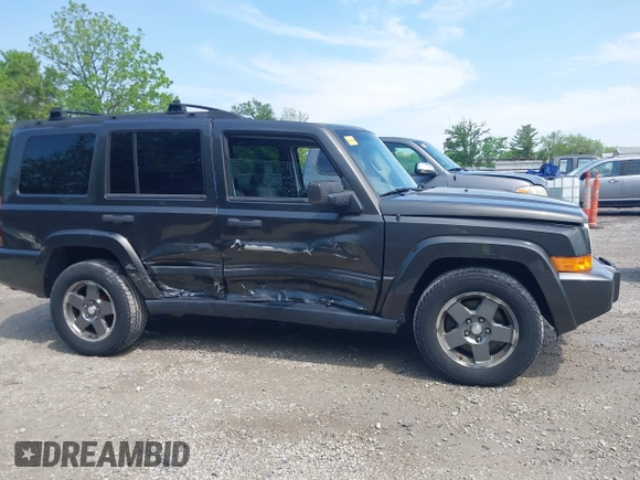 2006 Jeep Commander z VIN 1J8HG48N56C141782, wystawiony jako IAAI lot #42239618 z przebiegiem 113 037 mil mil oraz . Historia ofert i sprzedaży dostępna na DreamBid. Obrazek 13.
