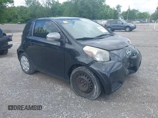 2012 Scion iQ z VIN JTNJJXB01CJ018329, wystawiony jako IAAI lot #42441103 z przebiegiem 173 729 mil mil oraz . Historia ofert i sprzedaży dostępna na DreamBid. Obrazek 1.