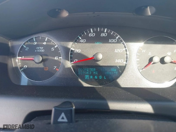2015 Chevrolet Impala Limited LTZ with VIN 2G1WC5E31F1162663, listed as a IAAI auction lot 41457571 with 239,363 mi miles. Bid and sale history available at carsss.com. Image 7.