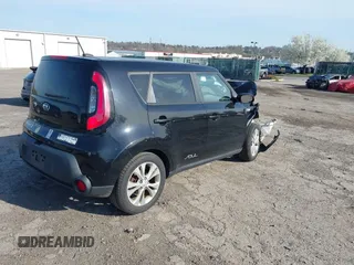 2015 Kia Soul + with VIN KNDJP3A54F7175265, listed as a IAAI auction lot 41938782 with 1 mi miles. Bid and sale history available at carsss.com. Image 4.
