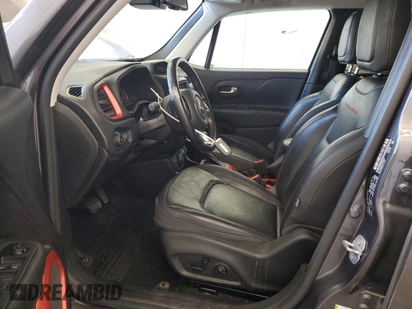 2019 Jeep Renegade Trailhawk z VIN ZACNJBC15KPJ98541, wystawiony jako Copart lot #46885945 z przebiegiem 78 416 mil mil oraz Szkoda całkowita • Salvage title. Historia ofert i sprzedaży dostępna na DreamBid. Obrazek 7.