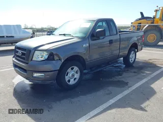 2004 Ford F-150 XL z VIN 1FTRF12W24NC11903, wystawiony jako IAAI lot #42092090 z przebiegiem 236 732 mil mil oraz . Historia ofert i sprzedaży dostępna na DreamBid. Obrazek 17.