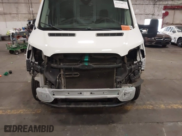 2018 Ford Transit with VIN 1FTBW2CM7JKA92747, listed as a IAAI auction lot 42251673 with 58,736 mi miles and . Bid and sale history available at DreamBid. Image 6.