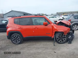 2015 Jeep Renegade Latitude with VIN ZACCJABT9FPB41532, listed as a IAAI auction lot 41977393 with 91,048 mi miles. Bid and sale history available at carsss.com. Image 12.