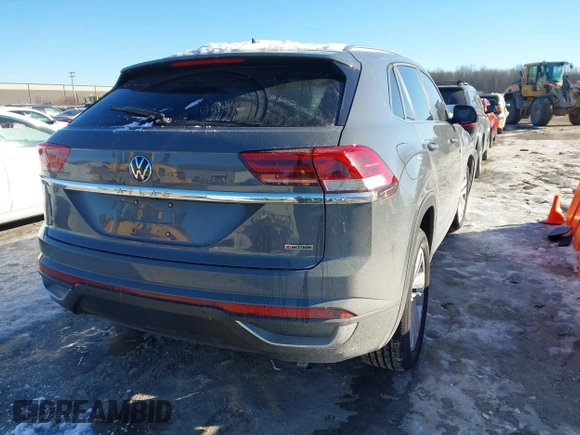 2021 Volkswagen Atlas SE with VIN 1V2KC2CA3MC223779, listed as a IAAI auction lot 41359090 with 45,426 mi miles and . Bid and sale history available at DreamBid. Image 4.