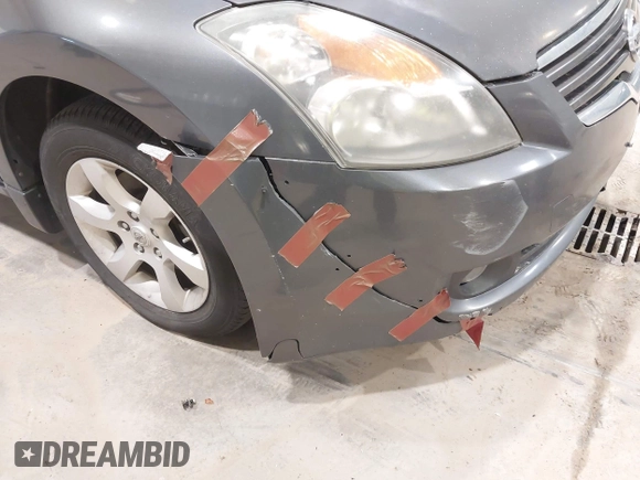 2009 Nissan Altima 2.5 S with VIN 1N4AL21E19N495686, listed as a IAAI auction lot 42158801 with 202,923 mi miles. Bid and sale history available at carsss.com. Image 6.