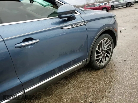 2019 Lincoln Nautilus Reserve z VIN 2LMPJ6LP0KBL37275, wystawiony jako Copart lot #44148675 z przebiegiem 94 814 mil mil oraz Szkoda całkowita • Salvage title. Historia ofert i sprzedaży dostępna na DreamBid. Obrazek 14.