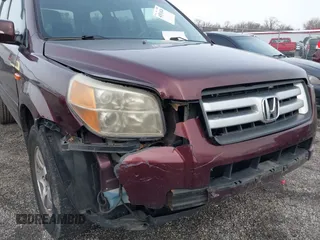 2008 Honda Pilot EX-L with VIN 5FNYF18508B015960, listed as a IAAI auction lot 41511626 with 207,141 mi miles. Bid and sale history available at carsss.com. Image 6.