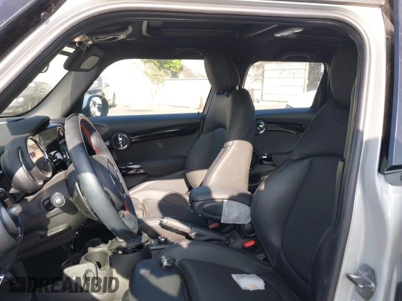 2019 MINI Hardtop 4 Door Cooper S with VIN WMWXU3C54K2H88672, listed as a IAAI auction lot 42227589 with 6,203 mi miles and . Bid and sale history available at DreamBid. Image 20.