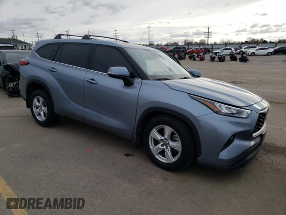 2020 Toyota Highlander LE with VIN 5TDBZRBH9LS026975, listed as a Copart auction lot 41372393 with 30,571 mi miles and . Bid and sale history available at DreamBid. Image 4.