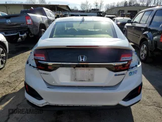 2021 Honda Clarity Plug-In Hybrid with VIN JHMZC5F10MC001566, listed as a Copart auction lot 81490693 with 43,335 mi miles and Non Repairable. Bid and sale history available at carsss.com. Image 6.