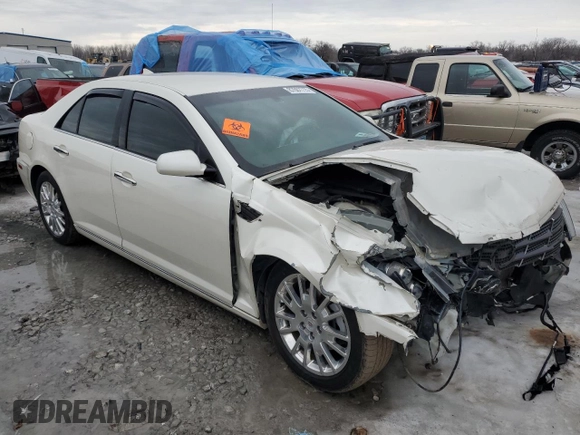 2011 Cadillac STS RWD z VIN 1G6DW6ED1B0111158, wystawiony jako Copart lot #87607715 z przebiegiem Nie podano mil oraz Szkoda całkowita • Salvage title. Historia ofert i sprzedaży dostępna na DreamBid. Obrazek 4.