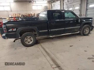 2001 Chevrolet Silverado 1500HD LS with VIN 1GCGK13U41F129760, listed as a IAAI auction lot 41277010 with 244,905 mi miles and . Bid and sale history available at DreamBid. Image 4.