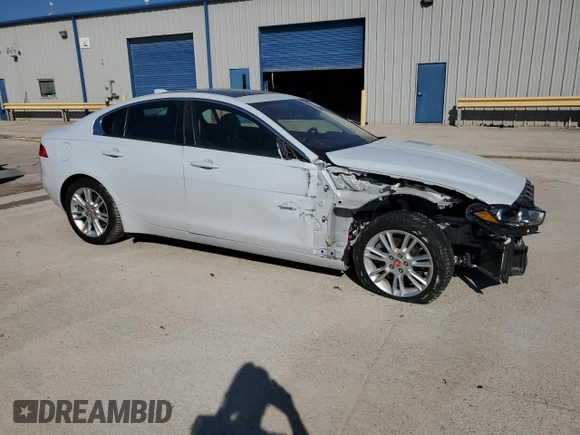 2018 Jaguar XE 25t Premium with VIN SAJAD4FX8JCP32379, listed as a Copart auction lot 72057744 with 55,313 mi miles and Clean Title. Bid and sale history available at carsss.com. Image 4.