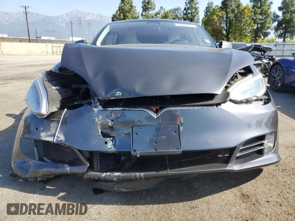 2018 Tesla Model S 75D с VIN 5YJSA1E21JF234804, выставлен на аукционе Copart как лот 56966355 с пробегом 56 379 миль миль и Списание • Salvage title. История ставок и продаж доступна на DreamBid. Изображение 5.