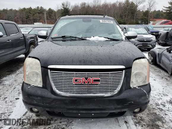 2008 GMC Yukon SLT w/4SB with VIN 1GKFK13028R120139, listed as a Copart auction lot 84847694 with 273,431 mi miles and Salvage Title. Bid and sale history available at carsss.com. Image 5.
