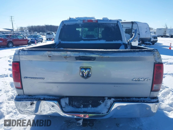 2015 Ram 1500 Big Horn z VIN 1C6RR7LT2FS620252, wystawiony jako IAAI lot #41149484 z przebiegiem 137 784 mil mil oraz . Historia ofert i sprzedaży dostępna na DreamBid. Obrazek 17.
