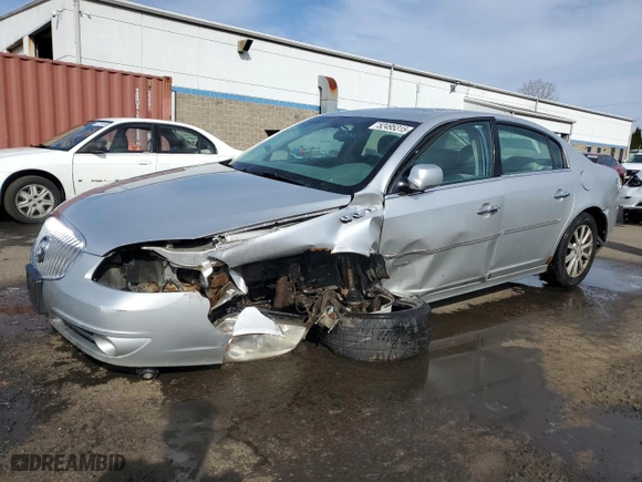 2010 Buick Lucerne CXL with VIN 1G4HC5E16AU103258, listed as a Copart auction lot 52495315 with 136,186 mi miles and Salvage Title. Bid and sale history available at carsss.com. Image 1.