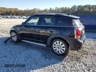 2017 MINI Countryman Cooper S with VIN WMZYT3C35H3D99048, listed as a Copart auction lot 81728614 with 89,144 mi miles and Salvage title. Bid and sale history available at DreamBid. Image 2.