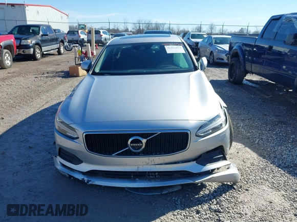 2018 Volvo S90 Momentum with VIN LVY982AKXJP019409, listed as a IAAI auction lot 41462054 with 99,374 mi miles. Bid and sale history available at carsss.com. Image 12.