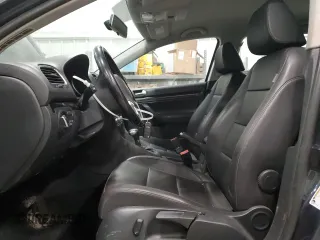 2010 Volkswagen Jetta TDI z VIN 3VWPL7AJ1AM604531, wystawiony jako Copart lot #89122285 z przebiegiem 168 190 mil mil oraz Nie do naprawy. Historia ofert i sprzedaży dostępna na DreamBid. Obrazek 7.