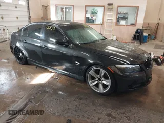 2011 BMW 3 Series 335i xDrive with VIN WBAPL5G52BNN22782, listed as a IAAI auction lot 41501833 with 138,927 mi miles. Bid and sale history available at carsss.com. Image 1.