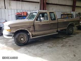 1992 Ford F-250 with VIN 1FTHX26MXNKA05058, listed as a Copart auction lot 46181044 with 200,145 mi miles and Salvage Title. Bid and sale history available at carsss.com. Image 1.