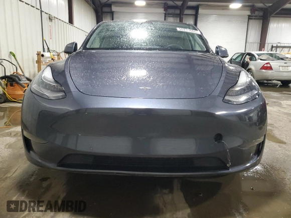 2022 Tesla Model Y Long Range with VIN 7SAYGDEE7NF422837, listed as a Copart auction lot 55271665 with 52,976 mi miles and Clean Title. Bid and sale history available at DreamBid. Image 5.