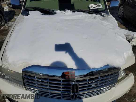2008 Lincoln Navigator z VIN 5LMFU28548LJ01183, wystawiony jako Copart lot #46277525 z przebiegiem 204 331 mil mil oraz Szkoda całkowita • Salvage title. Historia ofert i sprzedaży dostępna na DreamBid. Obrazek 14.