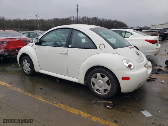 1999 Volkswagen New Beetle GLS with VIN 3VWCA21C7XM428103, listed as a Copart auction lot 86248654 with NaN miles and Salvage Title. Bid and sale history available at carsss.com. Image 2.
