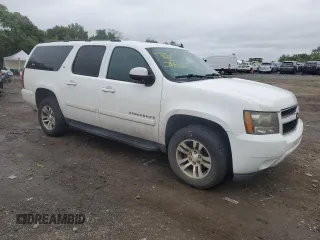 2008 Chevrolet Suburban LT w/3LT with VIN 3GNFK163X8G276423, listed as a Copart auction lot 69371624 with 200,903 mi miles and Salvage Title. Bid and sale history available at carsss.com. Image 4.