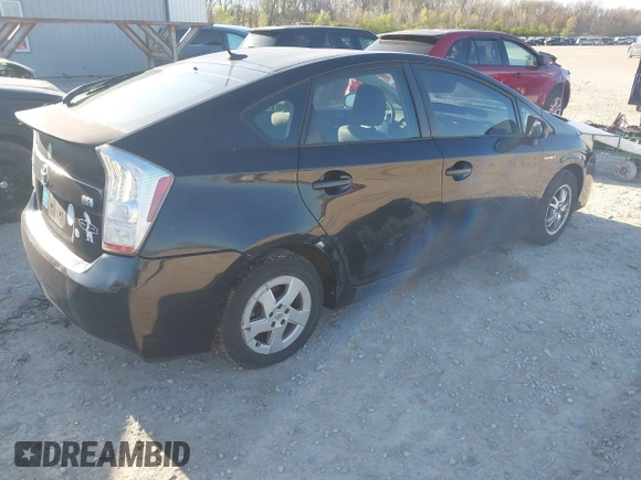 2010 Toyota Prius II with VIN JTDKN3DU0A5209672, listed as a IAAI auction lot 42057108 with 111,162 mi miles. Bid and sale history available at carsss.com. Image 4.